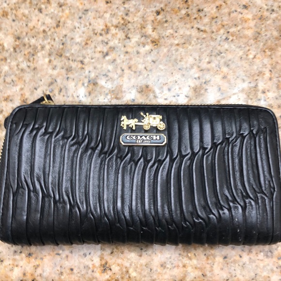 Coach purse and wallet - Picture 6 of 8